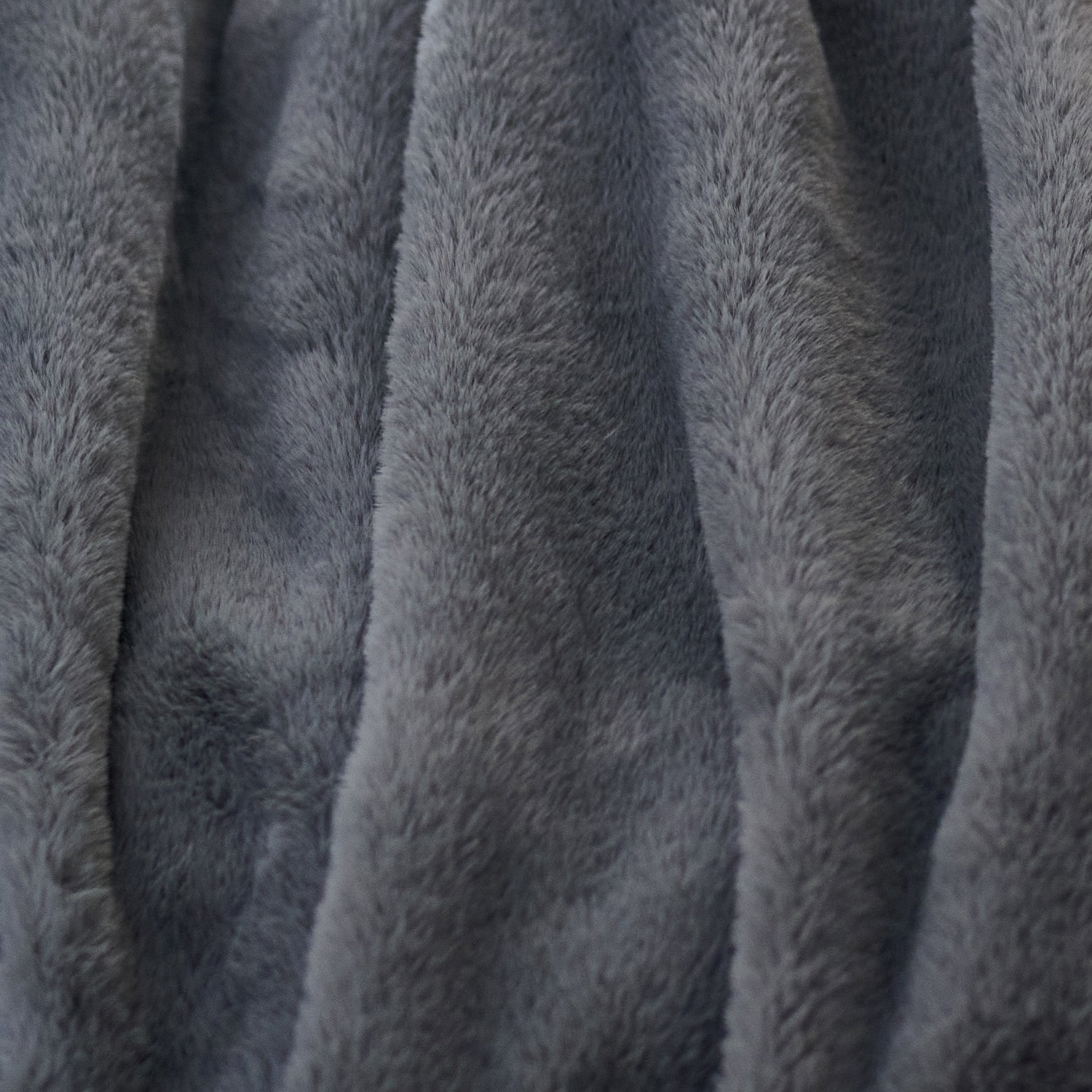 Luxury Faux Fur Electric Heated Throw - Grey